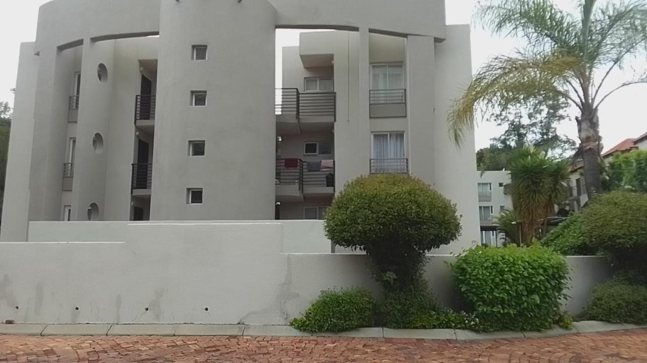 The On Katherine Street In Sandton * Johannesburg